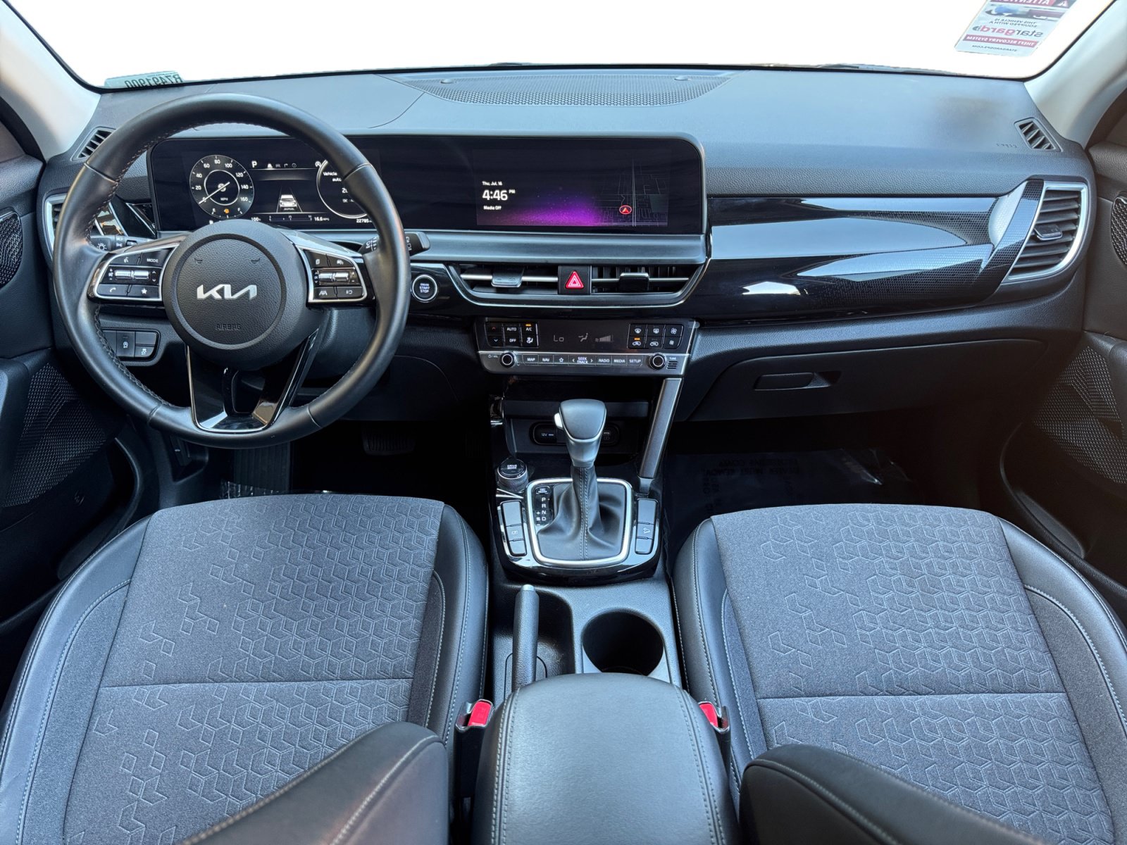 Used 2024 Kia Seltos S FWD image 10