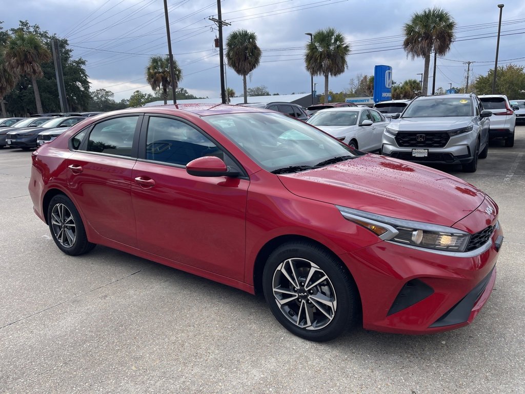 Used 2024 Kia Forte LXS image 3