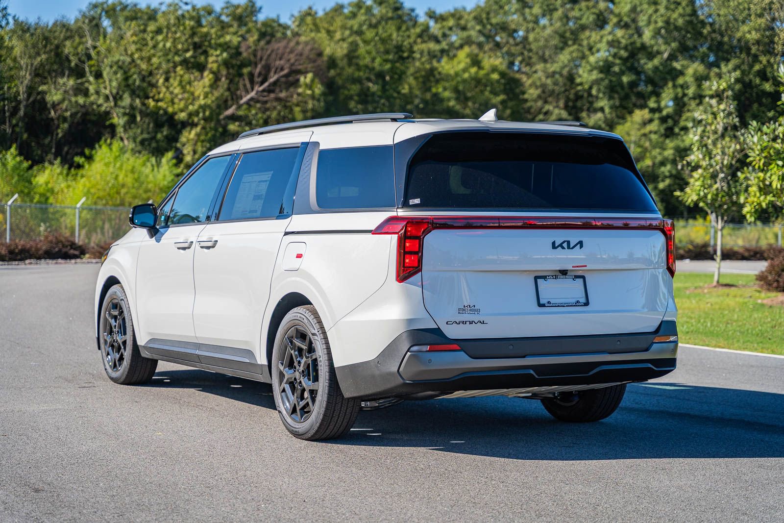 New 2026 Kia Carnival SX image 4