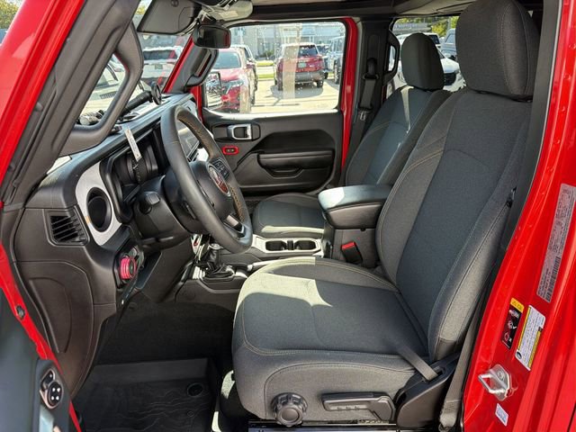 Used 2024 Jeep Wrangler Unlimited AWD/4WD image 13