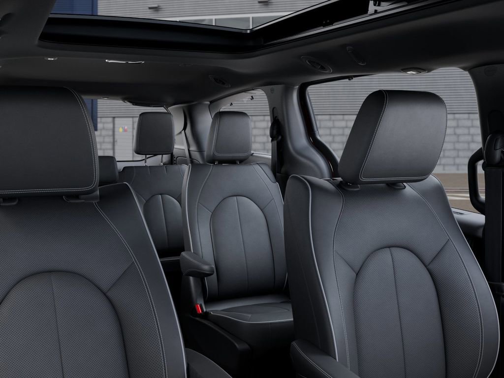 New 2026 Chrysler Pacifica Limited w/ Uconnect Theater Family Group image 27
