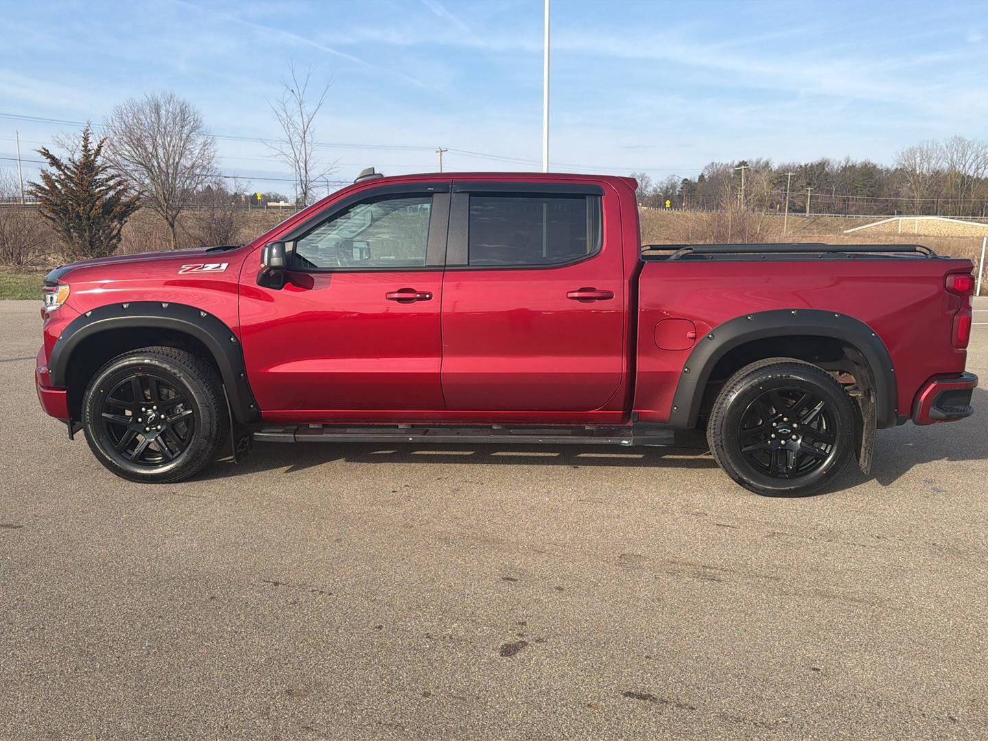 Used 2023 Chevrolet Silverado 1500 RST image 2