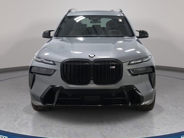 Used 2024 BMW X7 M60i w/ Executive Package image 3