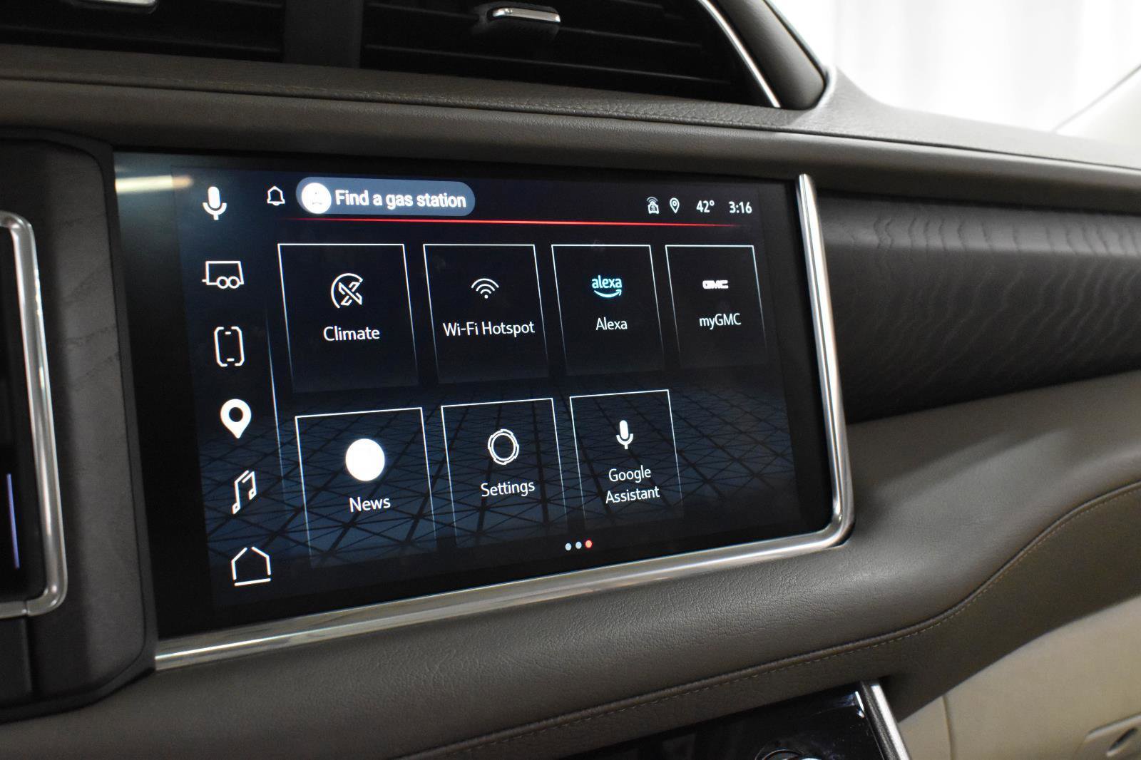 Used 2023 GMC Yukon XL Denali w/ Max Trailering Package image 19