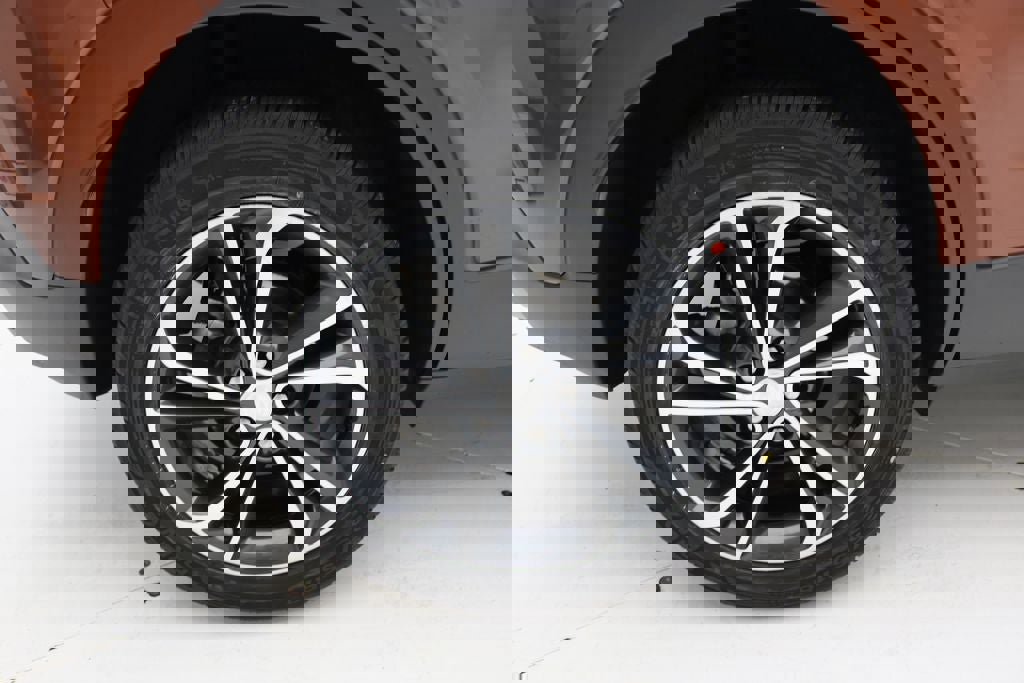 Used 2020 Buick Encore GX Select image 9