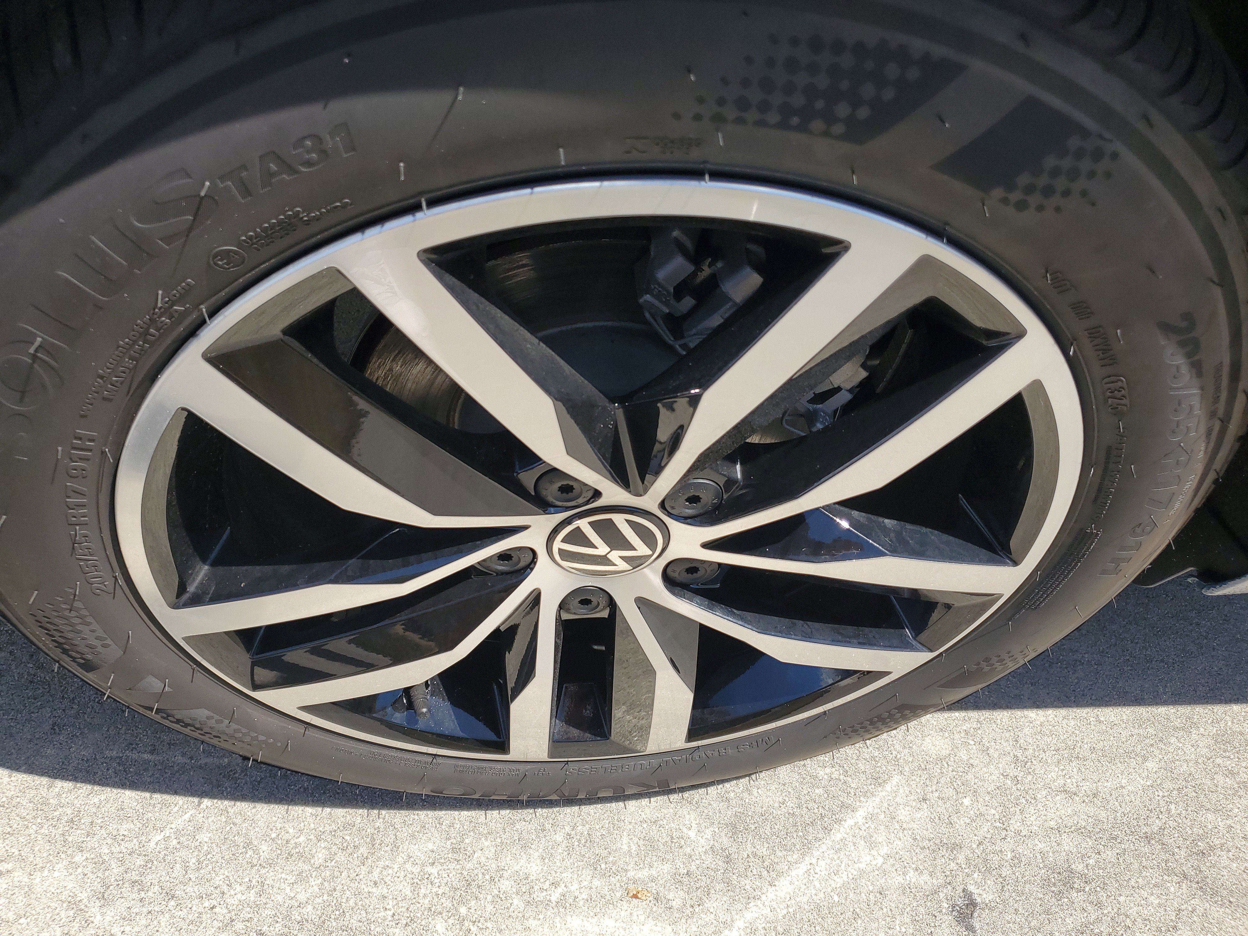 New 2025 Volkswagen Jetta SE image 5