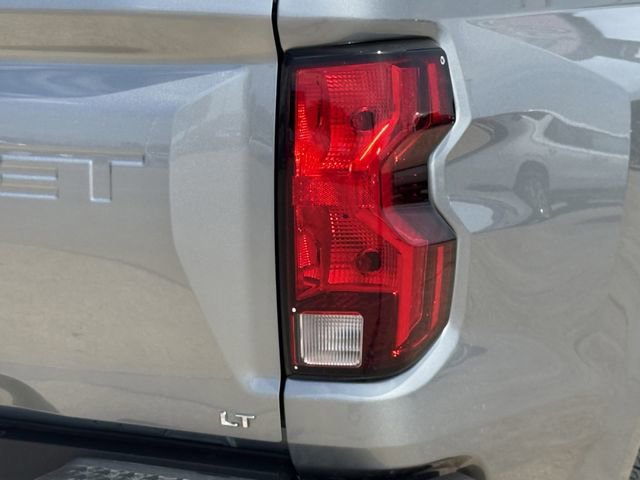 Used 2024 Chevrolet Colorado LT w/ LT Convenience Package II RWD image 8