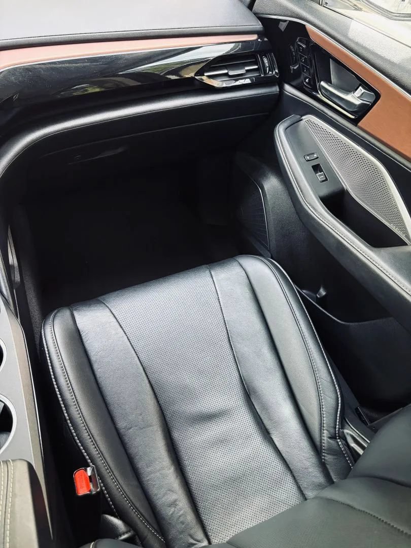 Used 2022 Acura MDX FWD w/ Technology Package image 9
