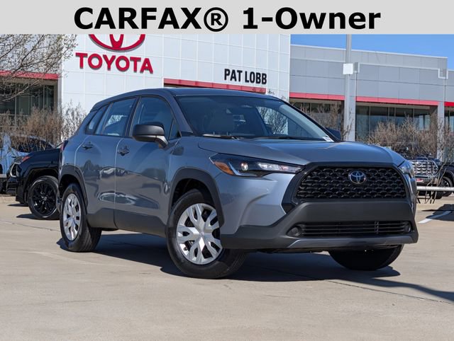 Used 2025 Toyota Corolla Cross L image 2