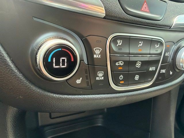 Used 2020 Chevrolet Equinox LT AWD/4WD image 27