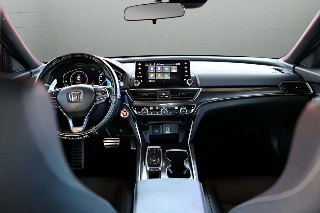 Used 2020 Honda Accord Sport image 25
