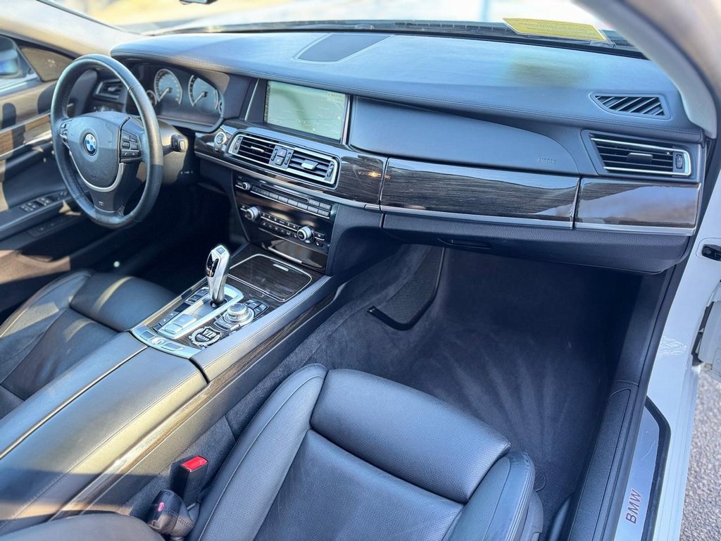 Used 2013 BMW 740Li xDrive image 22