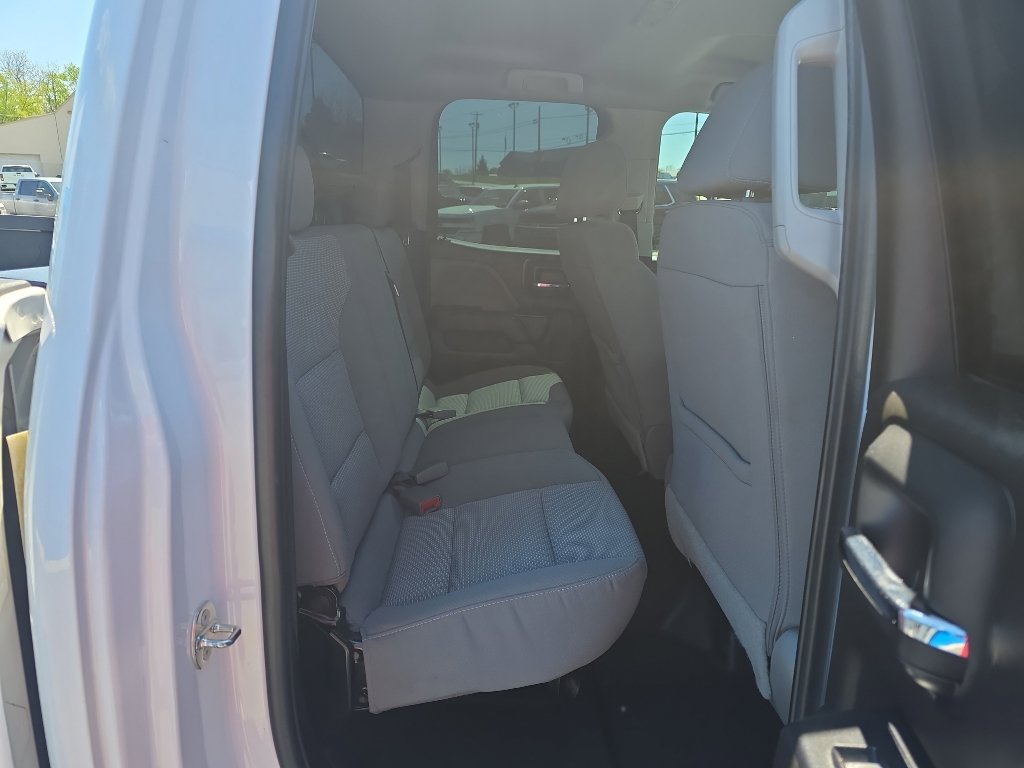 Used 2018 Chevrolet Silverado 1500 Custom w/ Trailering Package AWD/4WD image 12