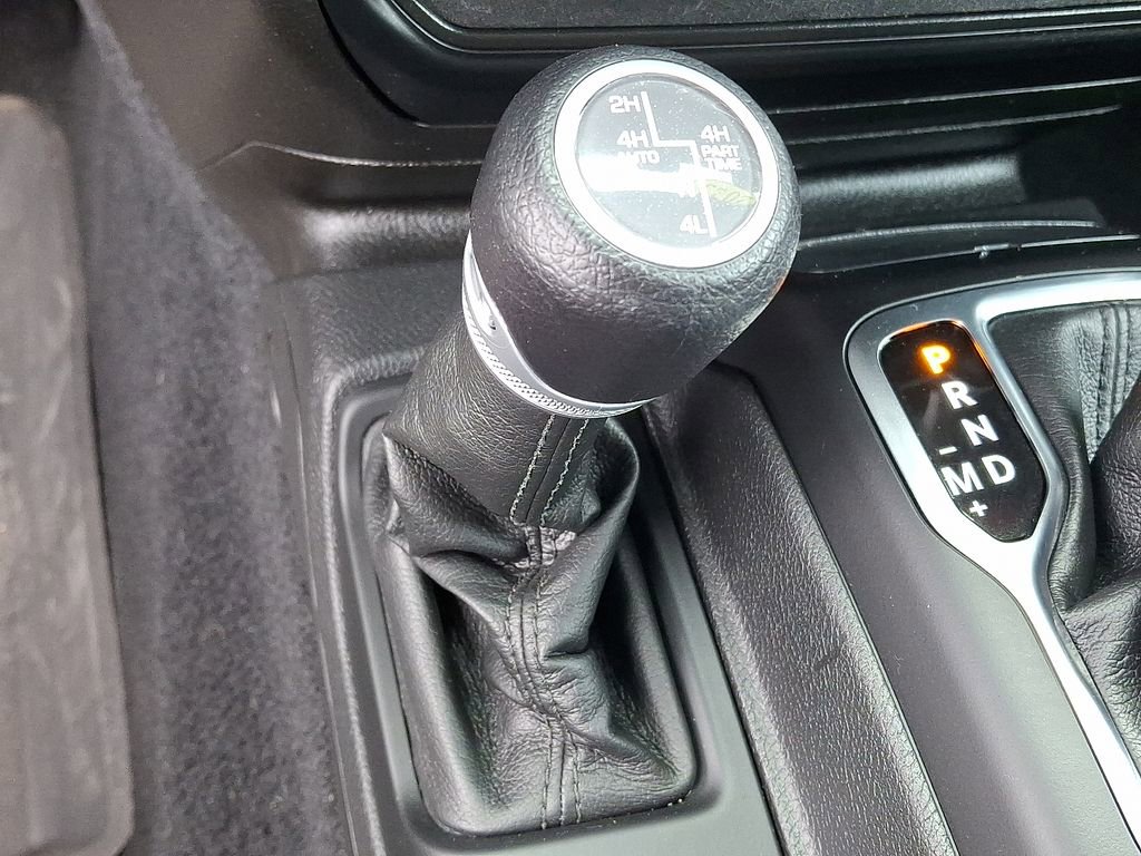 Used 2023 Jeep Wrangler Unlimited w/ Cold Weather Group image 24