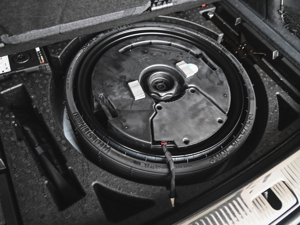 Used 2025 Audi SQ5 Premium Plus w/ Premium Plus Package image 37