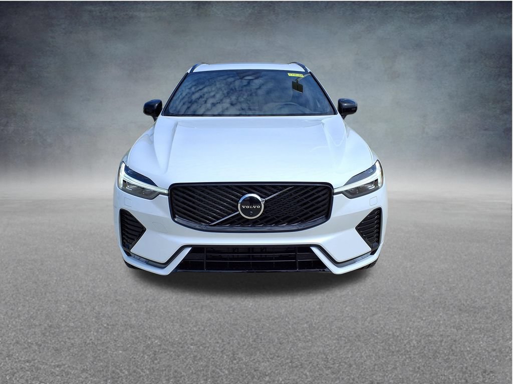 New 2026 Volvo XC60 B5 Plus w/ Climate Package AWD/4WD image 2