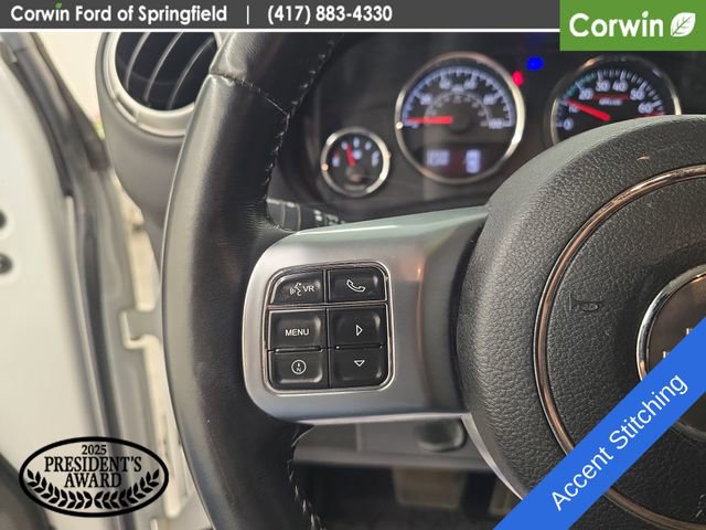 Used 2017 Jeep Wrangler Rubicon AWD/4WD image 25