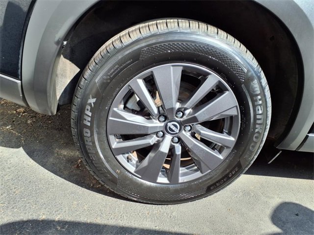 Used 2022 Nissan Pathfinder SV image 8