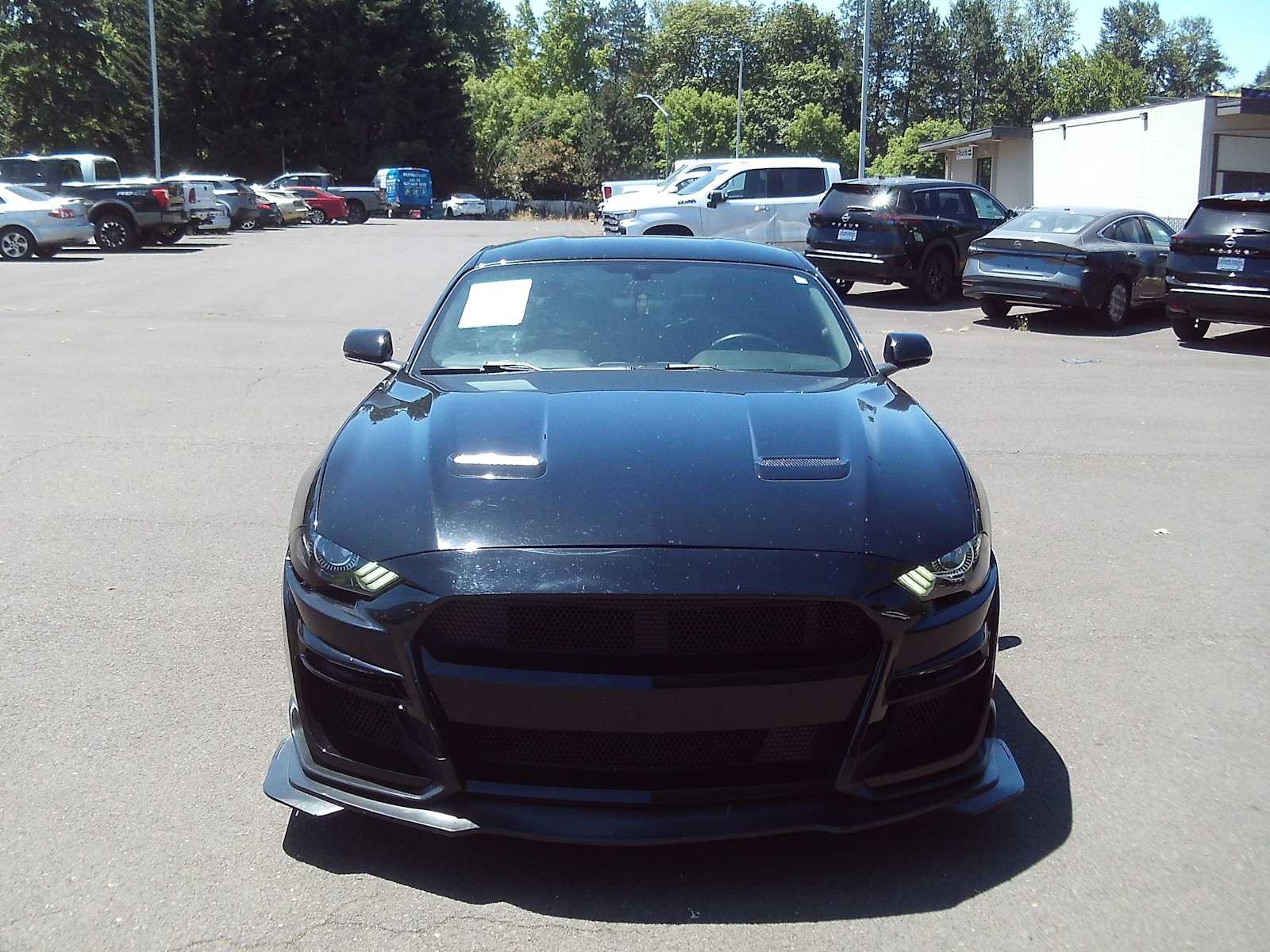 Used 2019 Ford Mustang GT Premium w/ Black Accent Package RWD image 8