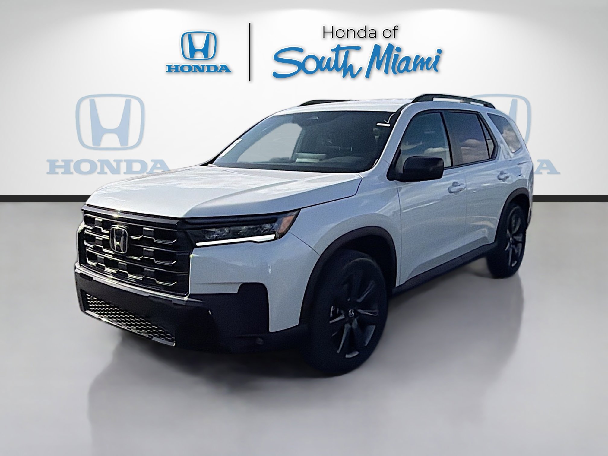 New 2026 Honda Pilot Sport image 3