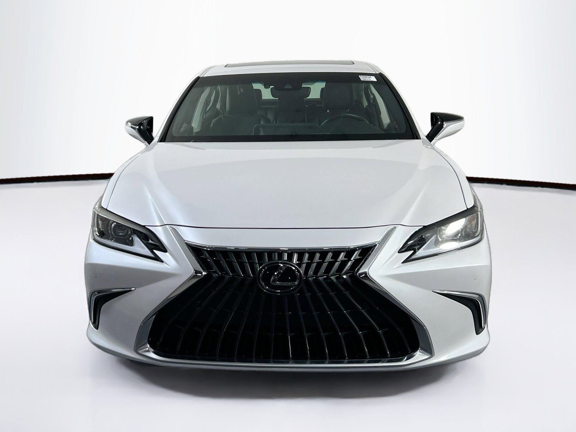 Used 2024 Lexus ES 300h w/ Premium Package image 2