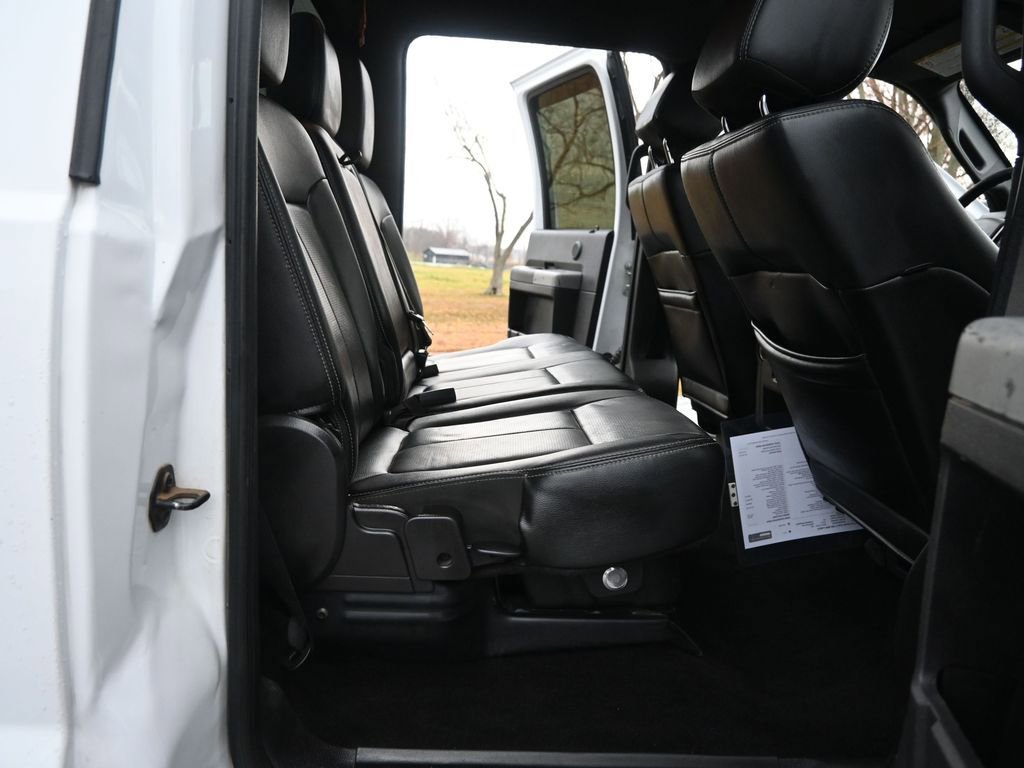 Used 2015 Ford F350 Lariat w/ Lariat Interior Package image 17
