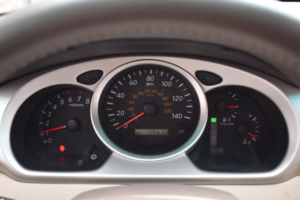 Used 2007 Toyota Highlander 4WD V6 w/ 3rd Row image 10