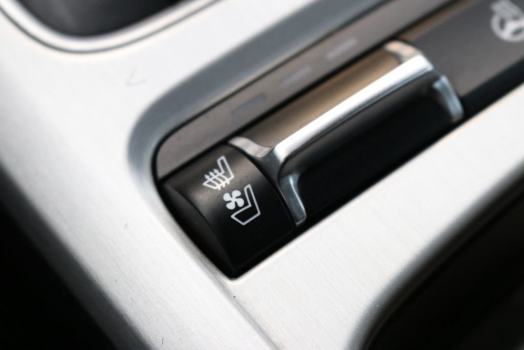 Used 2020 Kia Stinger GT1 image 61