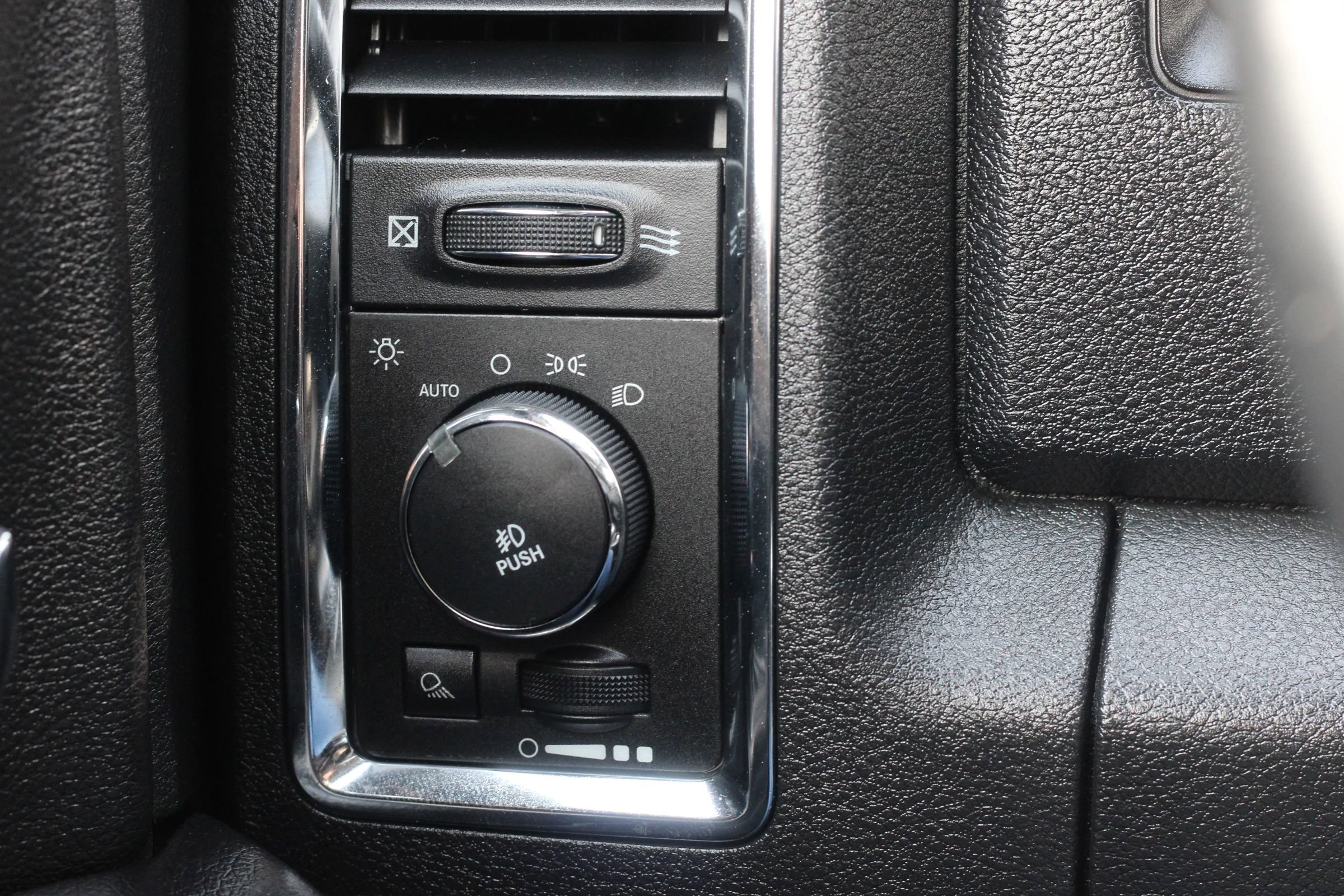 Used 2013 RAM 2500 Laramie image 21