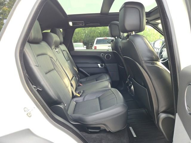 Used 2019 Land Rover Range Rover Sport Supercharged AWD/4WD image 10