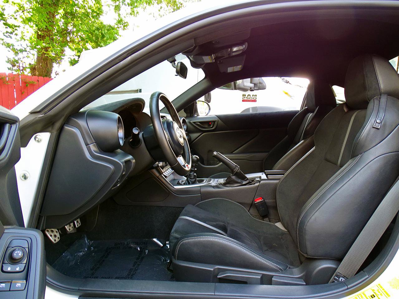 Used 2025 Toyota GR86 Premium w/ Performance Package RWD image 18