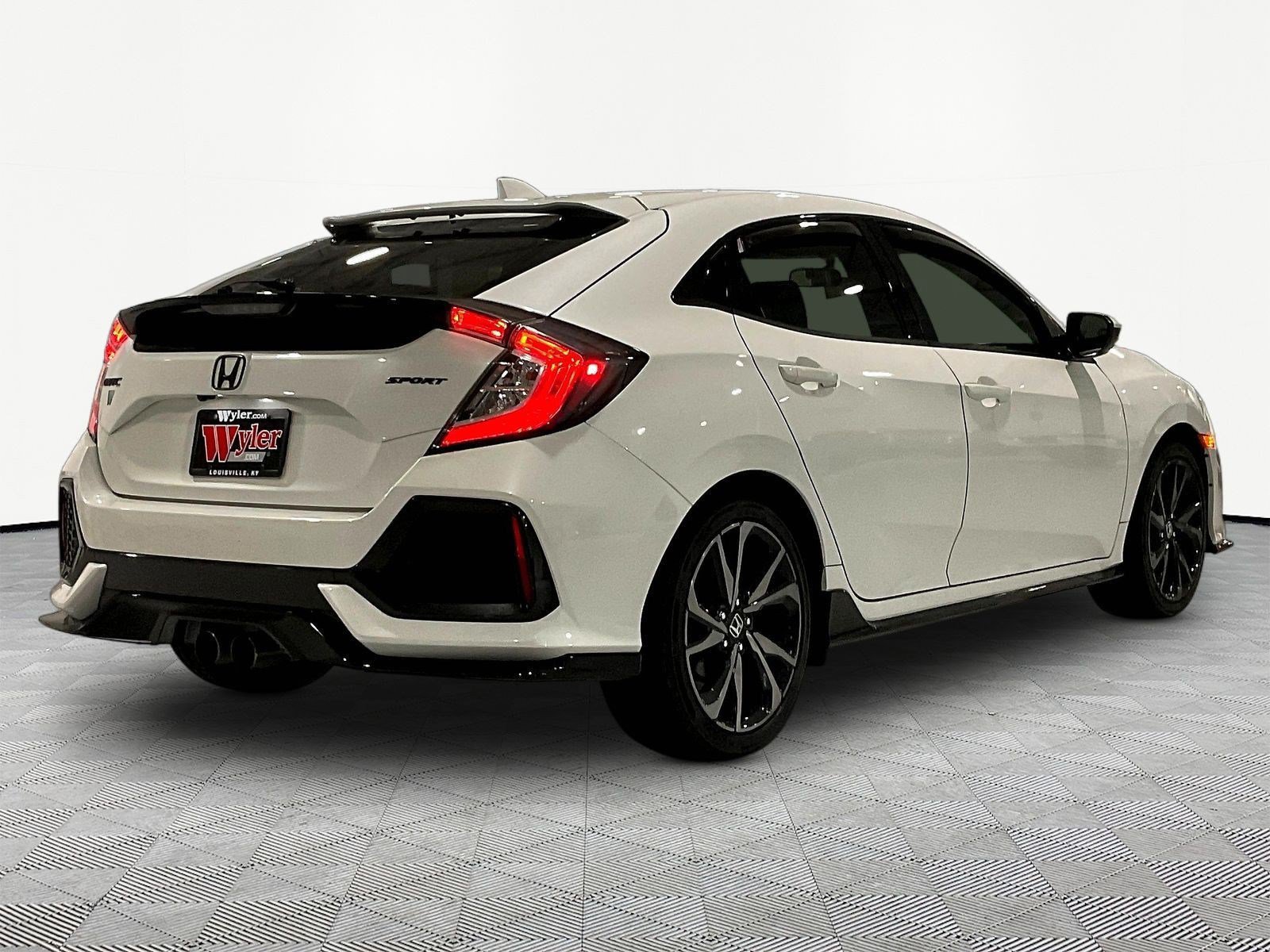 Used 2018 Honda Civic Sport image 6