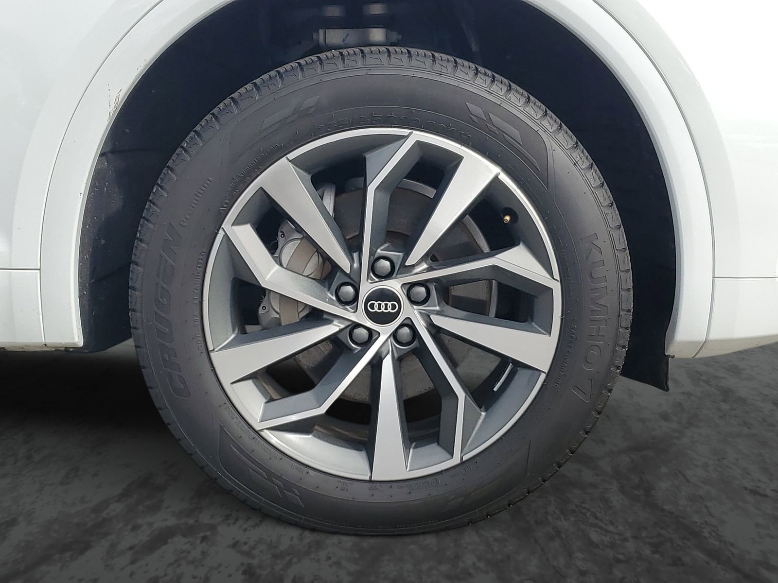 Used 2022 Audi Q5 2.0T Premium Plus image 5