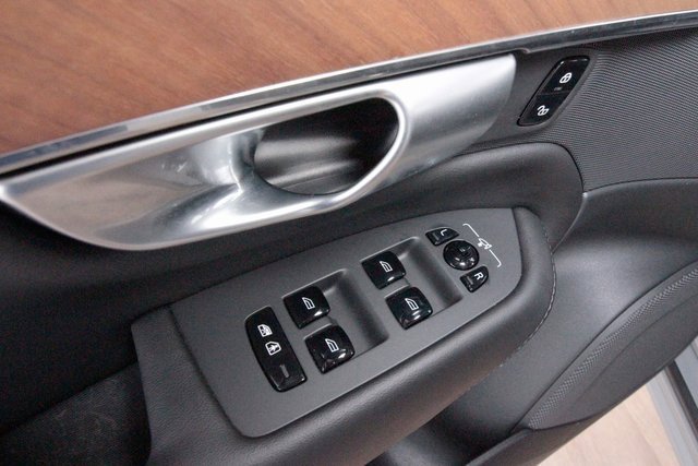 Certified 2024 Volvo XC90 B5 Plus image 13