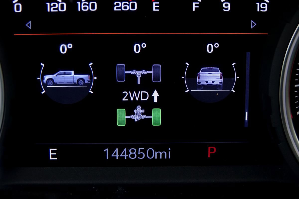 Used 2020 Chevrolet Silverado 1500 High Country AWD/4WD image 41