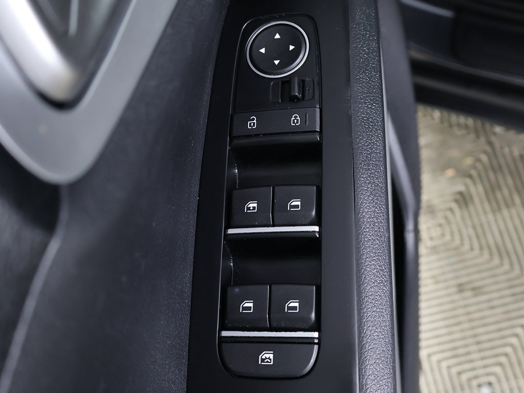 Used 2020 Kia Soul LX FWD image 33