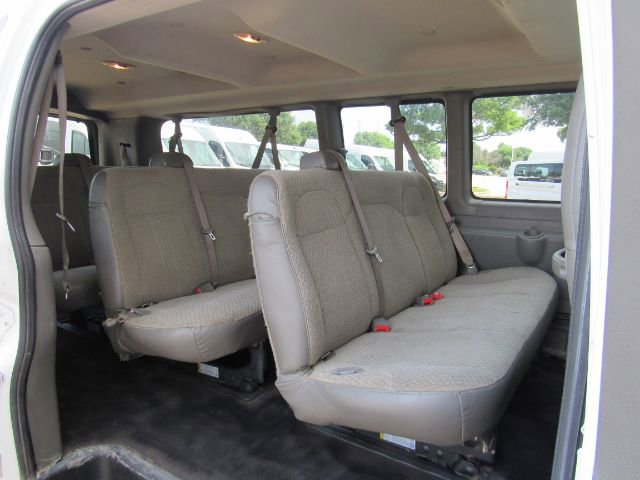 Used 2019 Chevrolet Express 3500 LT w/ LT Preferred Equipment Group image 6