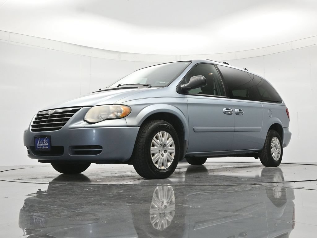 Used 2005 Chrysler Town & Country LX w/ Popular Equipment Group II FWD image 34