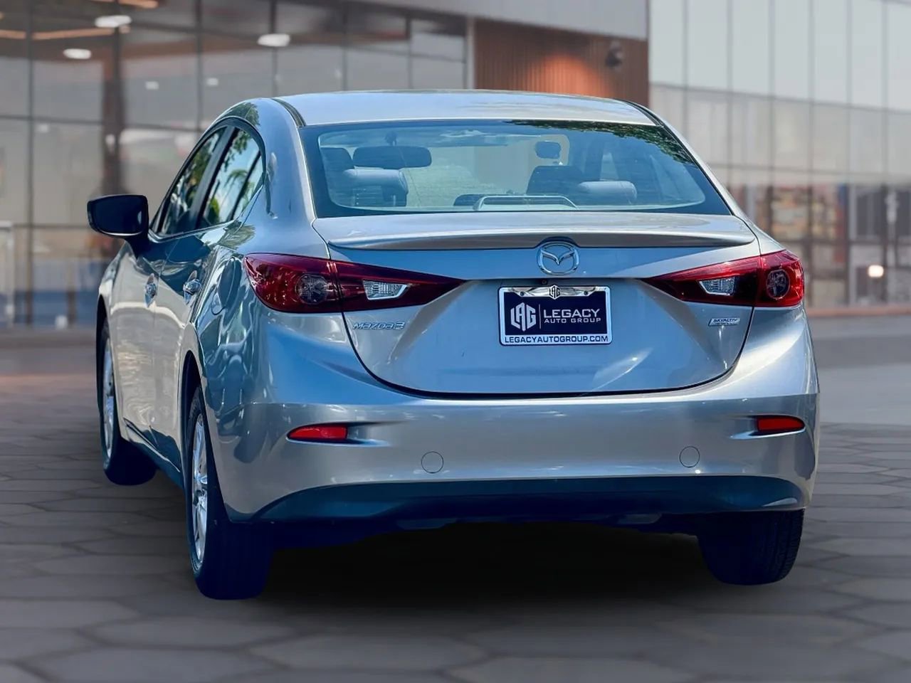 Used 2015 MAZDA MAZDA3 i Touring image 4