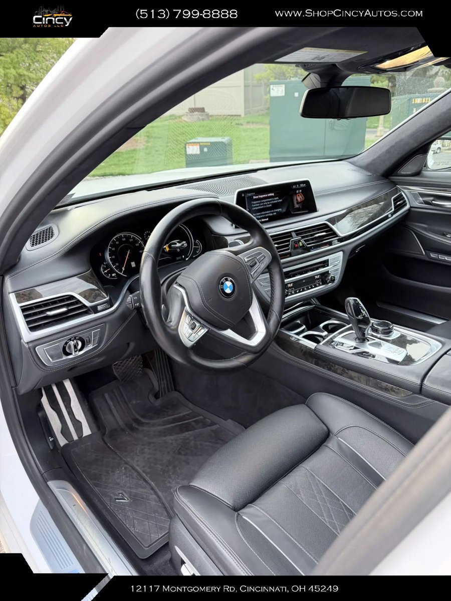 Used 2017 BMW 750i xDrive image 14