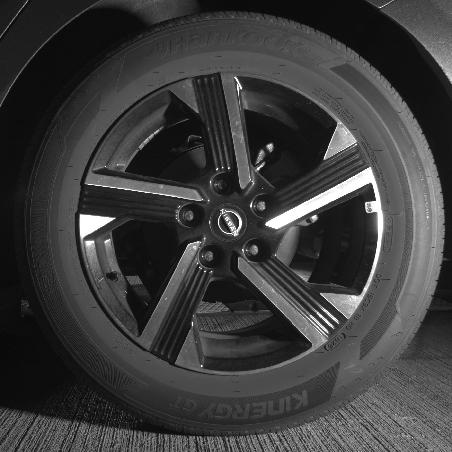 Used 2025 Nissan Sentra SV image 14