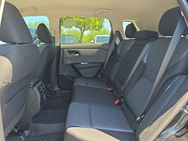Used 2021 Nissan Rogue SV FWD image 14