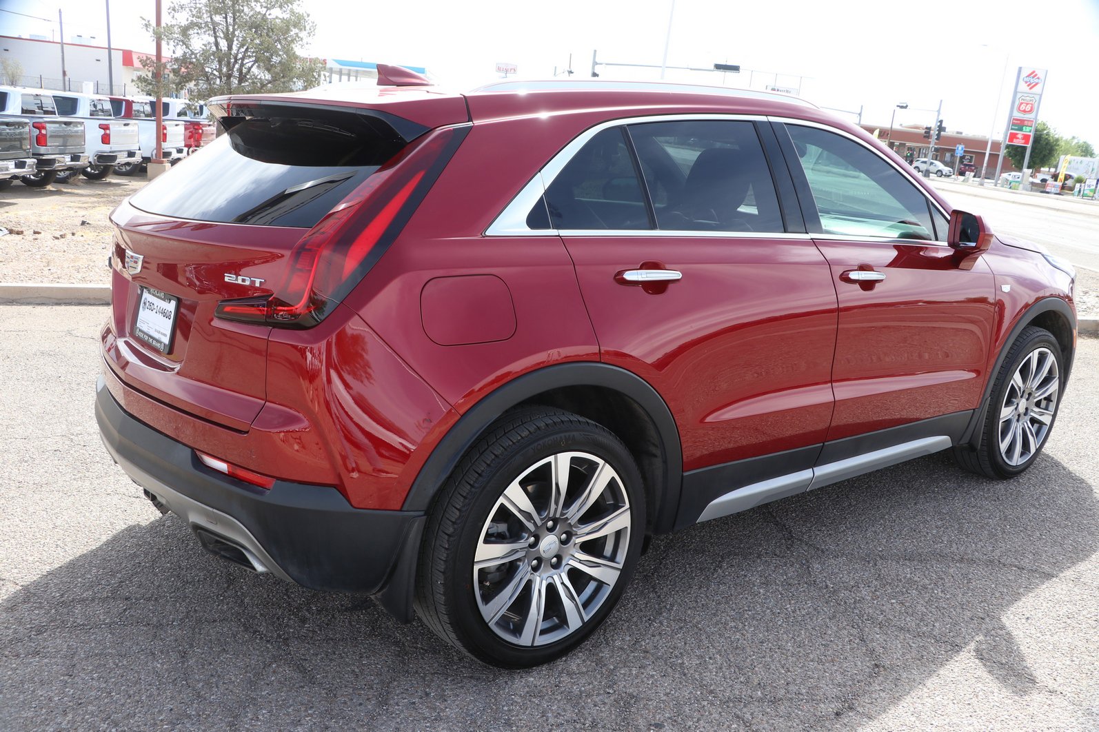 Used 2019 Cadillac XT4 Premium Luxury w/ Driver Assist Package FWD image 7