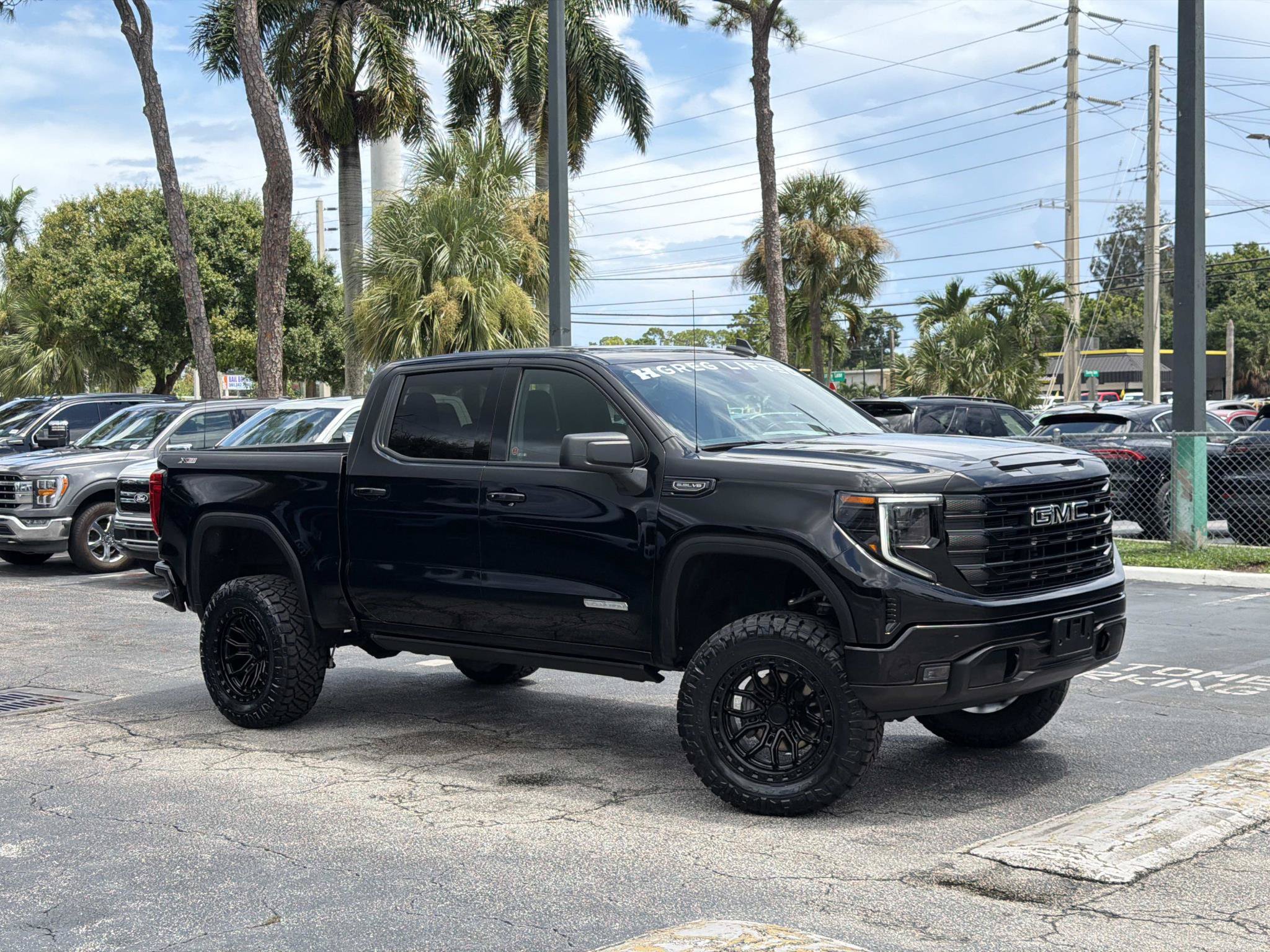 Used 2024 GMC Sierra 1500 Elevation w/ LPO, Elevation Black Package AWD/4WD image 1