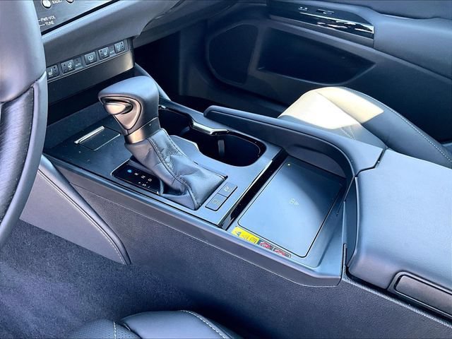 Used 2025 Lexus ES 300h Ultra Luxury w/ Accessory Package (Z2) FWD image 20