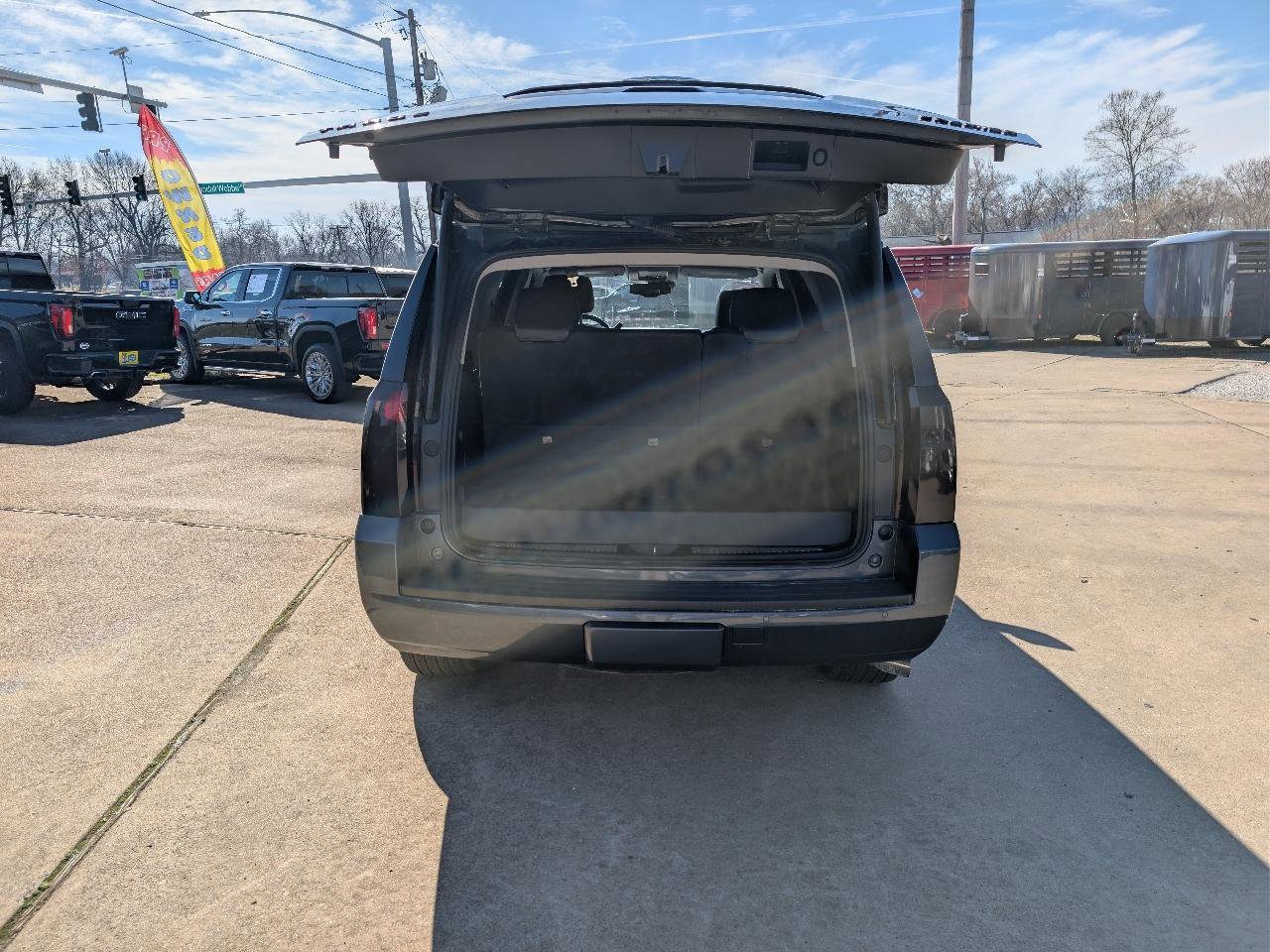 Used 2019 Chevrolet Tahoe Premier AWD/4WD image 11
