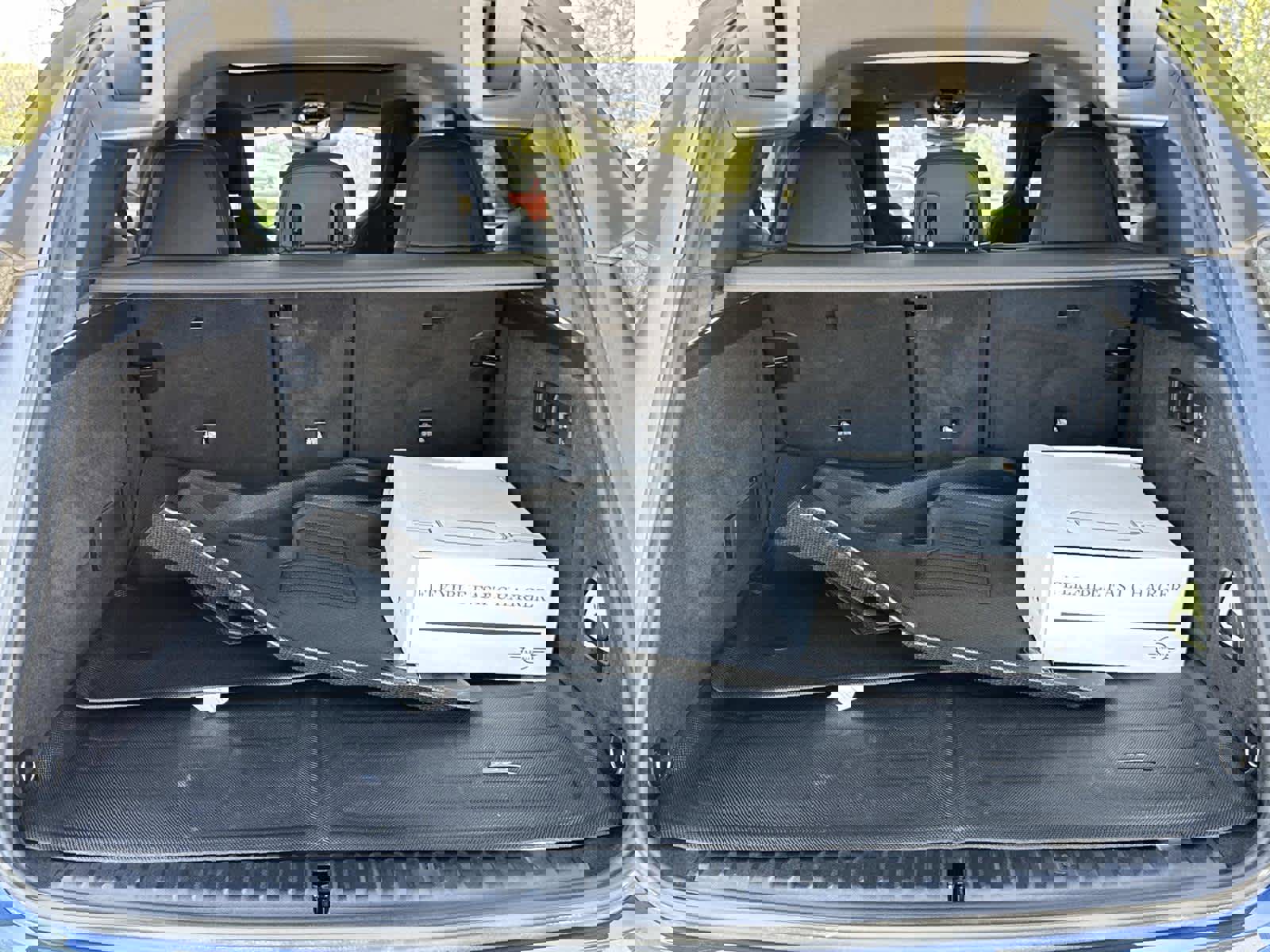 Certified 2022 BMW iX xDrive50 w/ Premium Package image 29