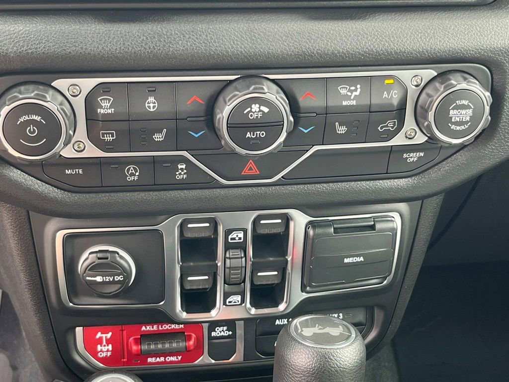 New 2025 Jeep Wrangler Willys image 25