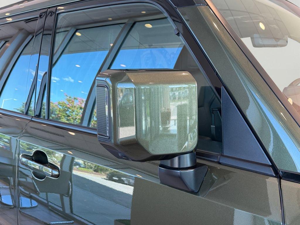 Used 2024 Lexus GX 550 w/ Accessory Package (2T) AWD/4WD image 28