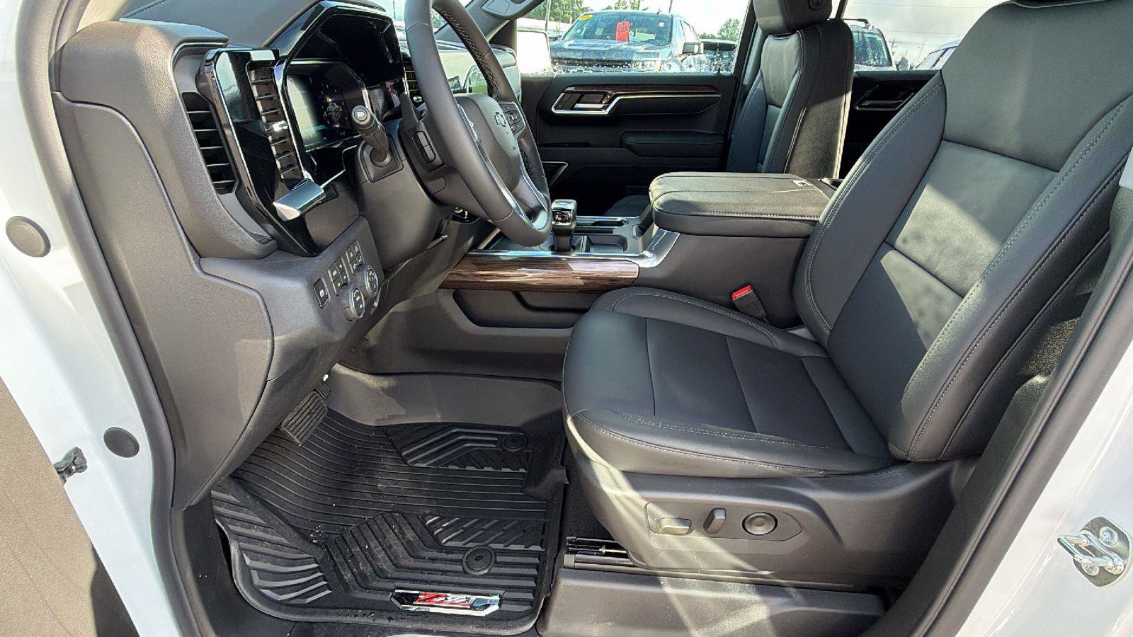 New 2026 Chevrolet Silverado 1500 RST w/ RST All Star Premium Package AWD/4WD image 15